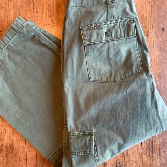 Universal Thread Wide Leg Pants in Olive Green Cargo Pants - Picture 9 of 13